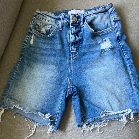 Vervet jean shorts - Picture 1 of 6